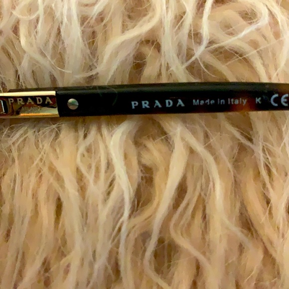 Prada sunglasses - Picture 4 of 5